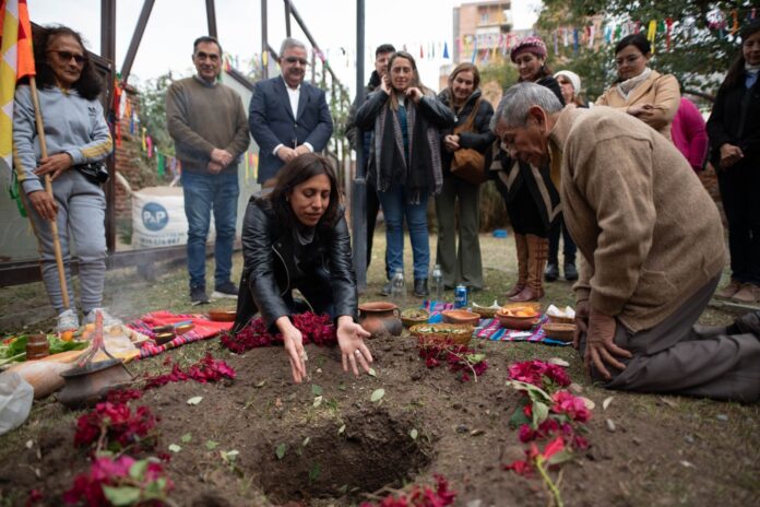 027c723a-6f38-46dc-9c73-2a0499fc22b9