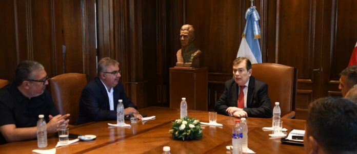 ef685e43-e383-465c-b206-a45d6bb85f60