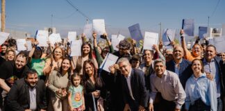 Más inclusión: 53 familias de Valle Viejo recibieron sus viviendas