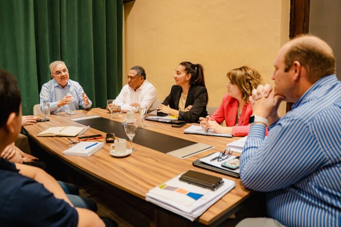 Avanza el proyecto para extender el sistema eléctrico provincial a toda la Puna (2)