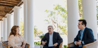 El Gobernador recibió a la mamá de Nahuel Gallo