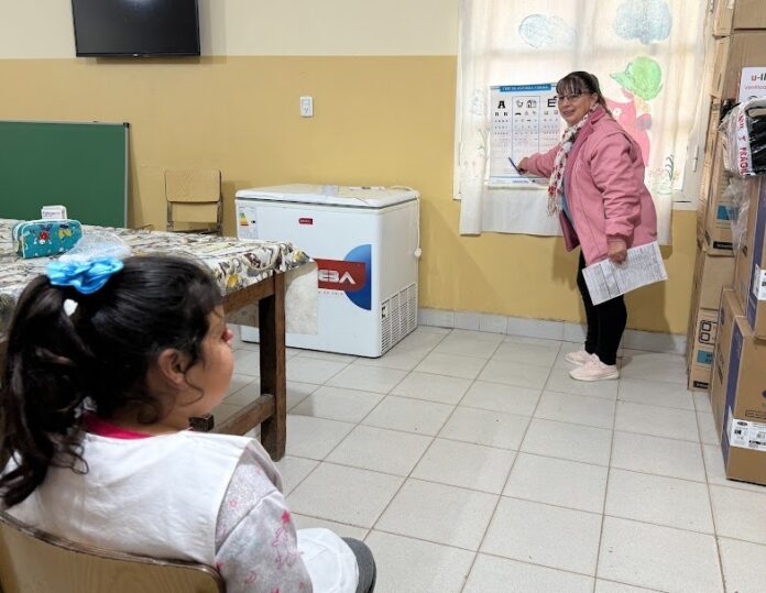 Controles de salud en la Escuela de Huillapima 1