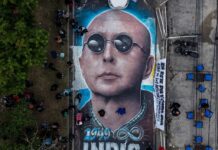 Multitudinaria y conmovedora despedida al Indio Solari
