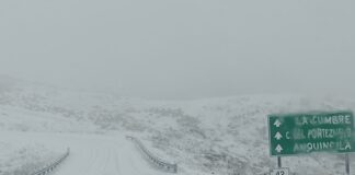 Intensifican las nevadas y se interrumpe el tránsito en rutas provinciales