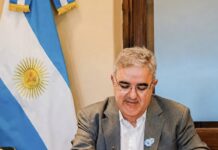 El Gobernador otorgó un bono extraordinario para becarios provinciales