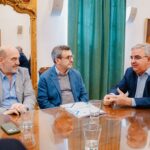 El Gobierno provincial y la Unión Industrial Argentina analizaron medidas para fortalecer al sector