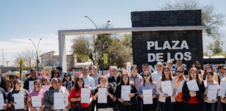 Más de 40 familias de Saujil recibieron las escrituras de sus viviendas