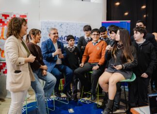 El Gobernador recorrió la Feria del Libro