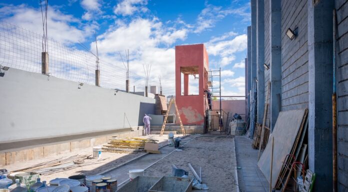 En dos etapas, se ejecutan obras en el Polideportivo 920 Viviendas
